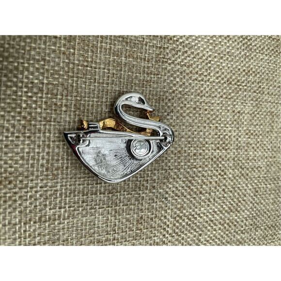 Vintage Brooch Swarovski Logo Swan Rhodium plated Swarovski Pave Crystals - Picture 3 of 8